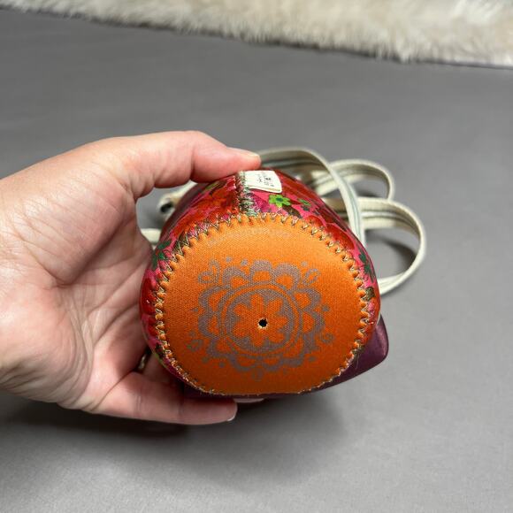 Natural Life Water Bottle Carrier with Pocket and Adjustable Strap NWT - Picture 9 of 14